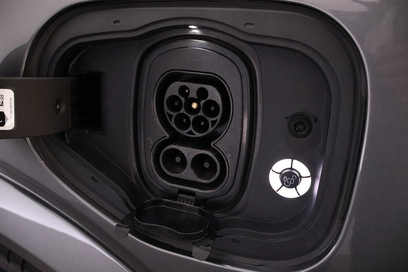 Car Image - 1gWGbEtB7a4UhqADKxf2Tz