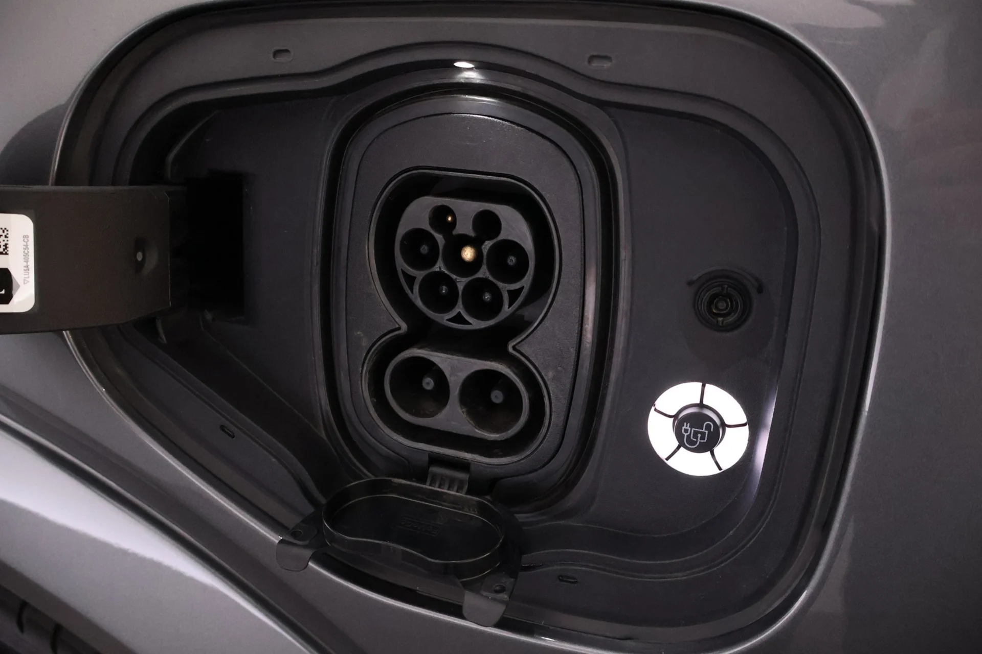 Car Image - 1gWGbEtB7a4UhqADKxf2Tz