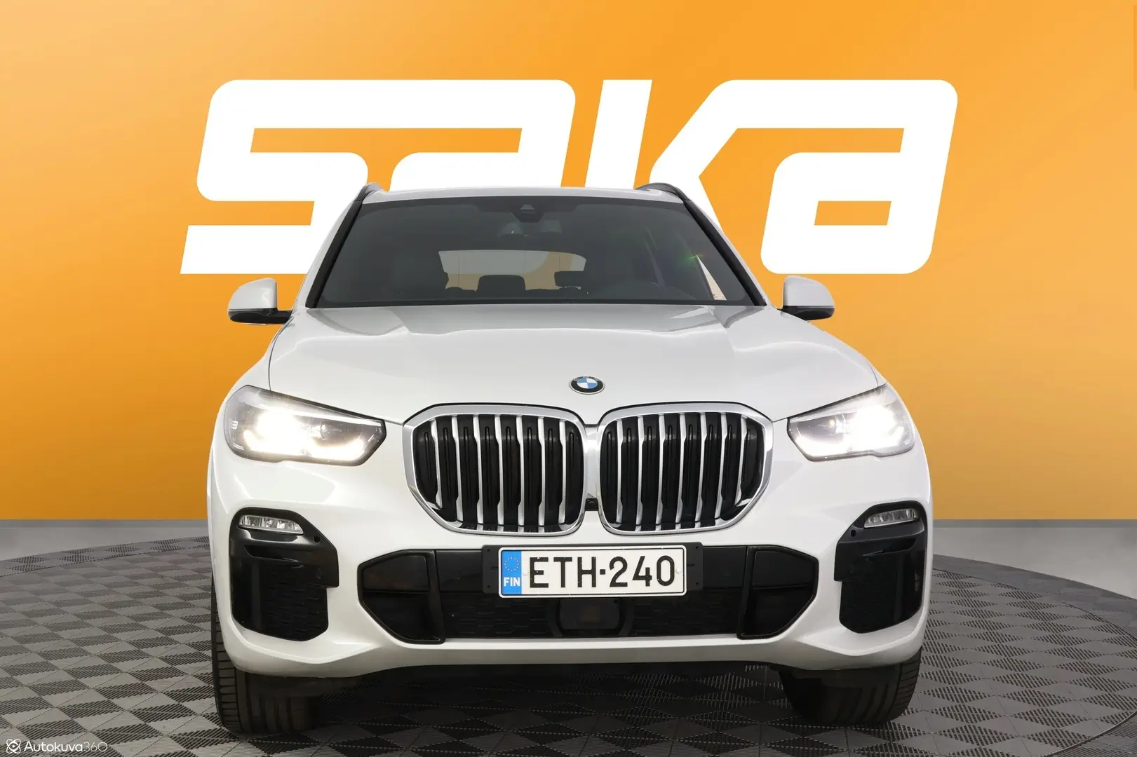 Car Image - HOMrbvUO5qV8kCXcWz31e