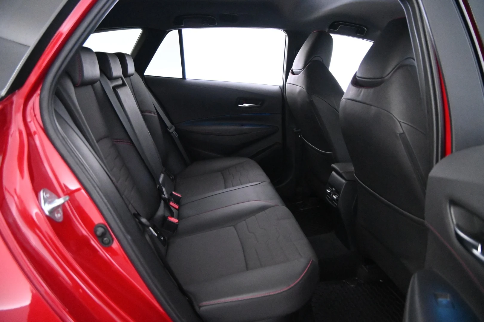 Car Image - 6yLYcoJrL18Mzrk3RTwsCU