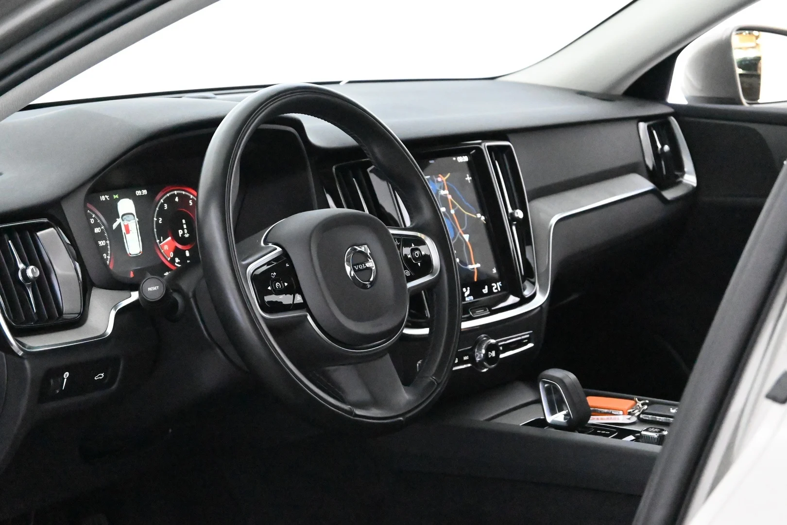Car Image - 12kbqGki9gQss0EHFjRtLH