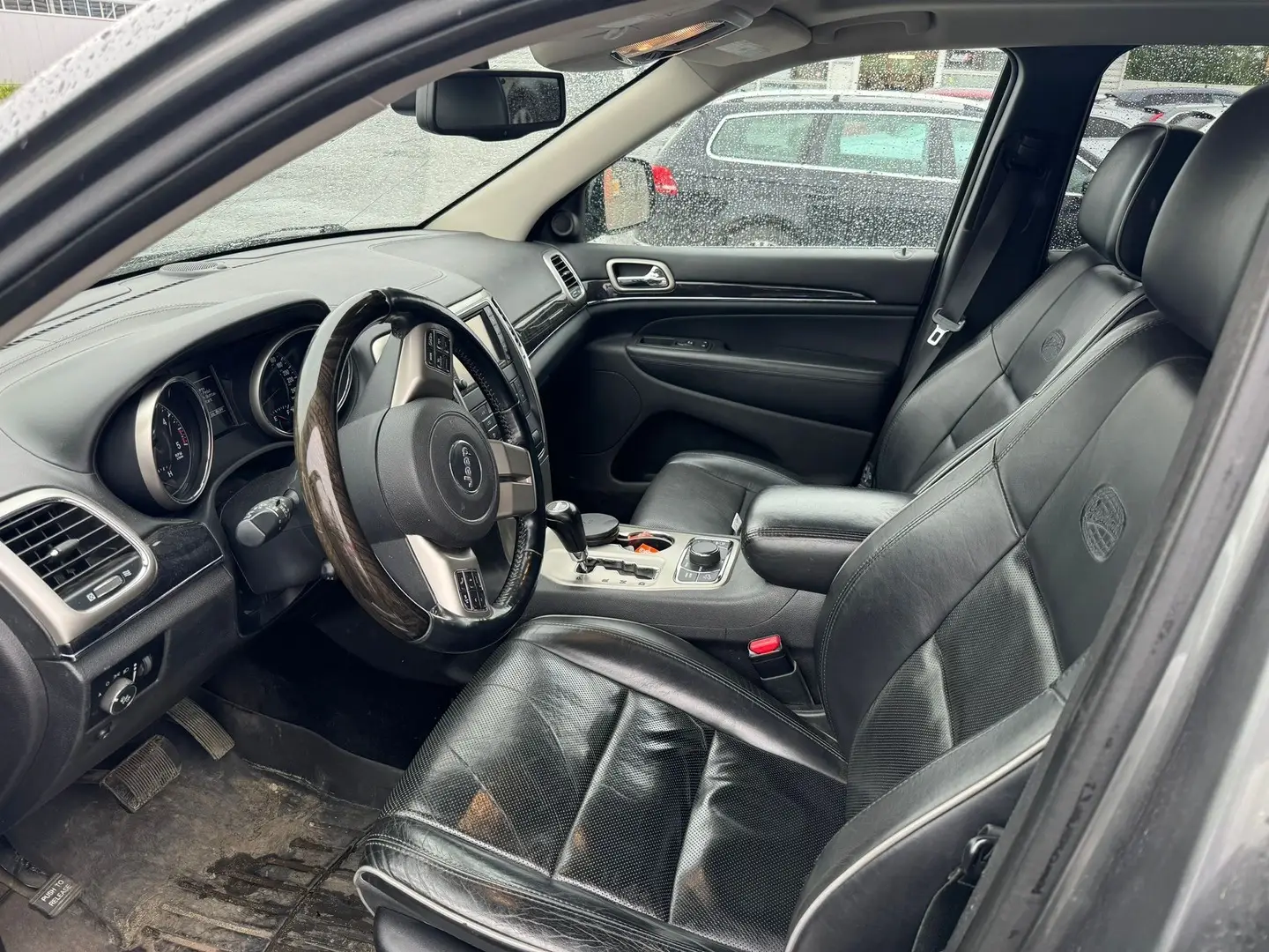 Car Image - 1MnMRlhWkbDMIVkj03IXFf