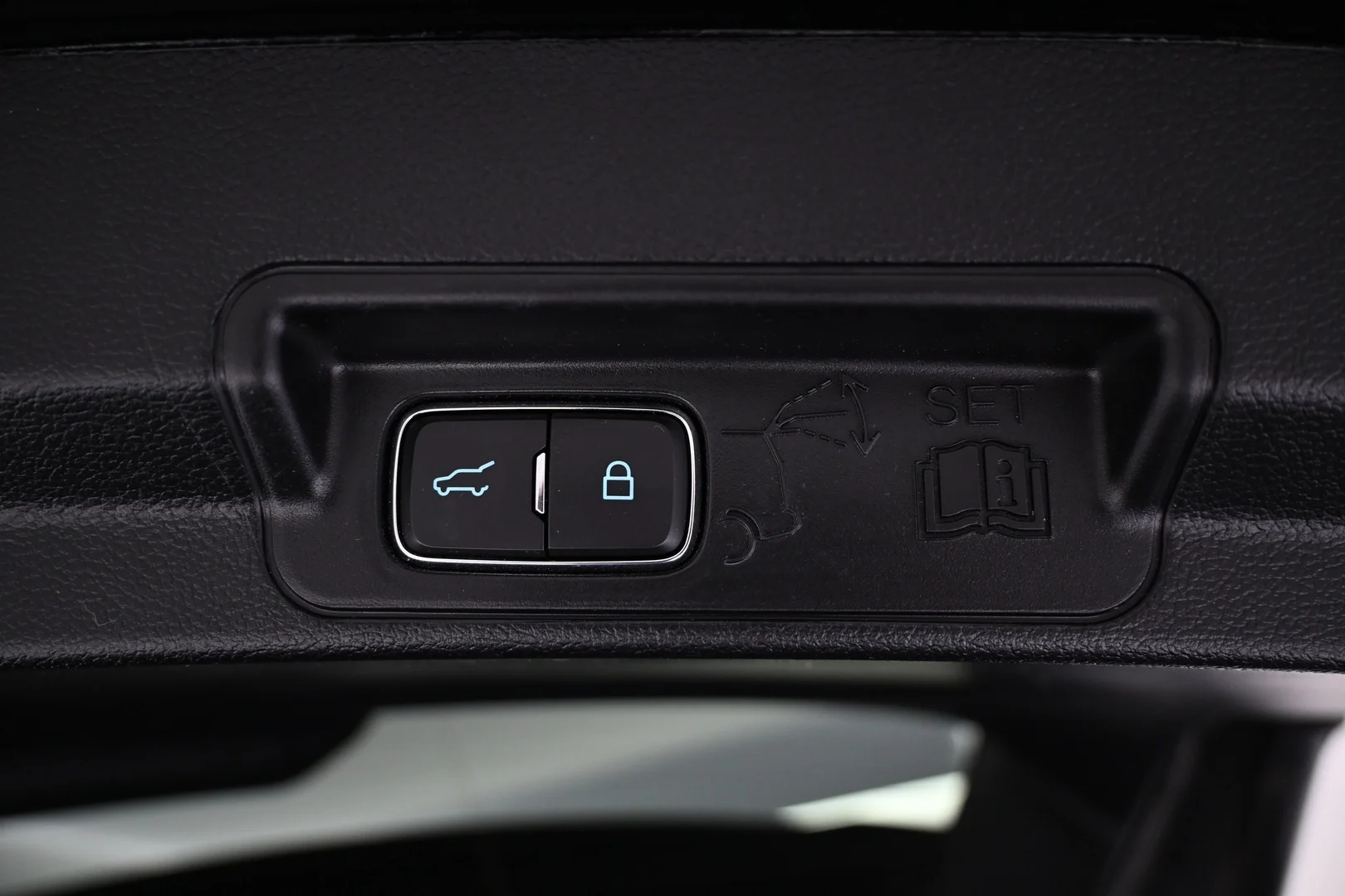 Car Image - 2CzhtYC7mjHMNw6c4Md3LH