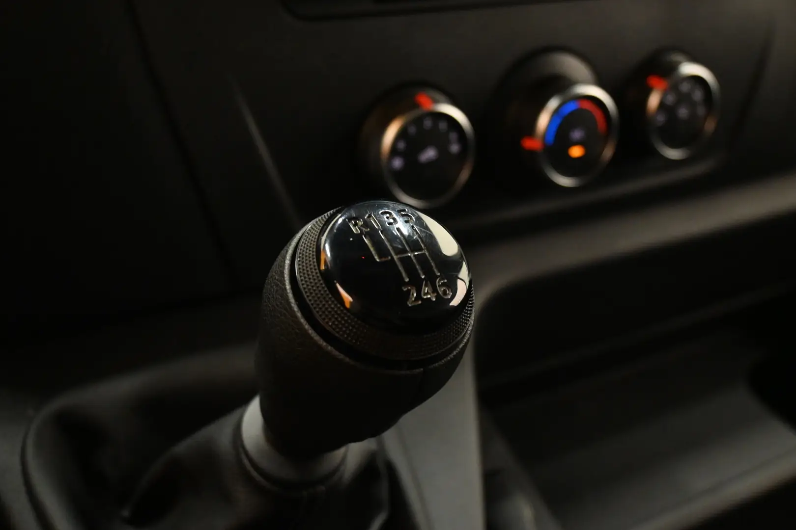 Car Image - 611UnYysxZAL6faQgQ3ple
