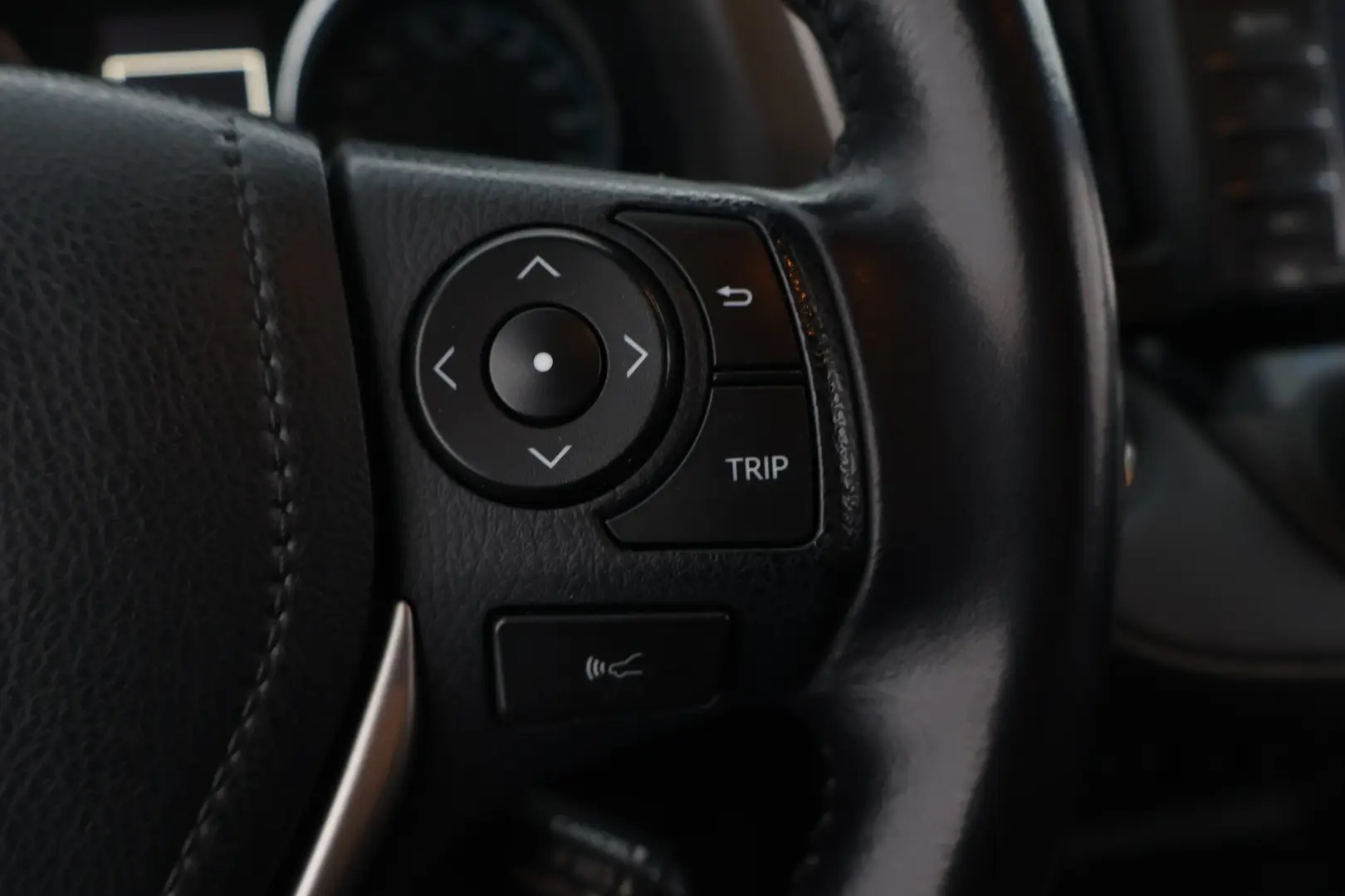 Car Image - 33u21X6WCk7S8zOY34Rl8C