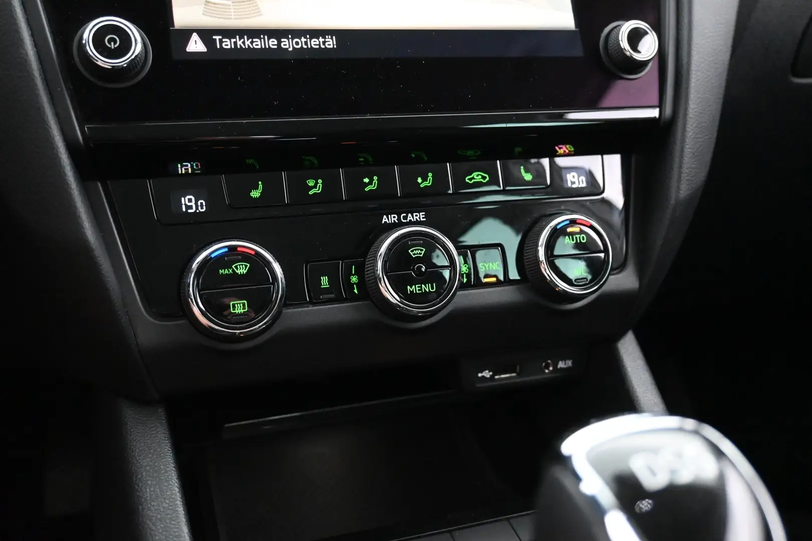 Car Image - 3ANJ5cLLxBcb9rQ5gM4xqF