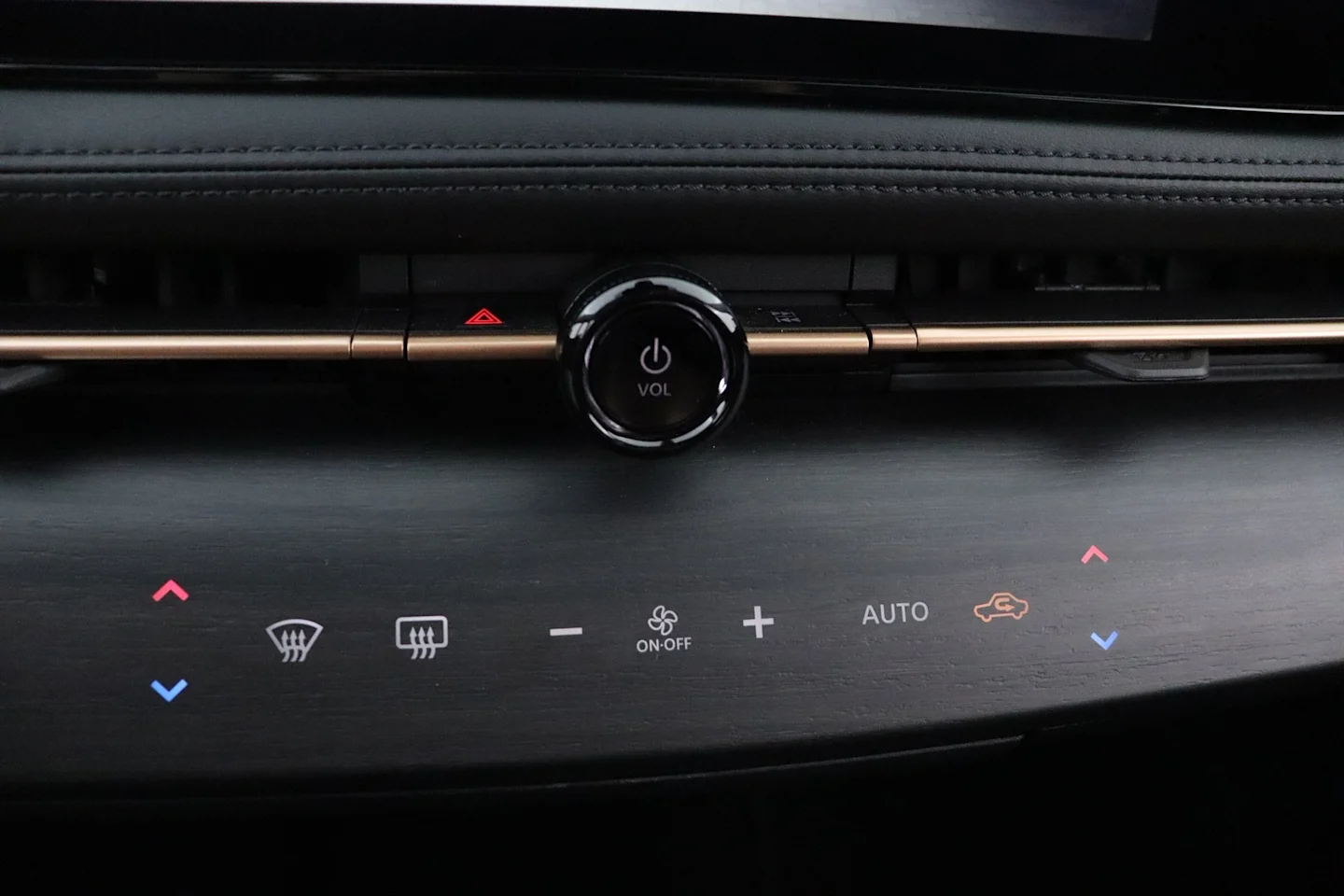 Car Image - crbKO7U2NHkyz48F8DxKy