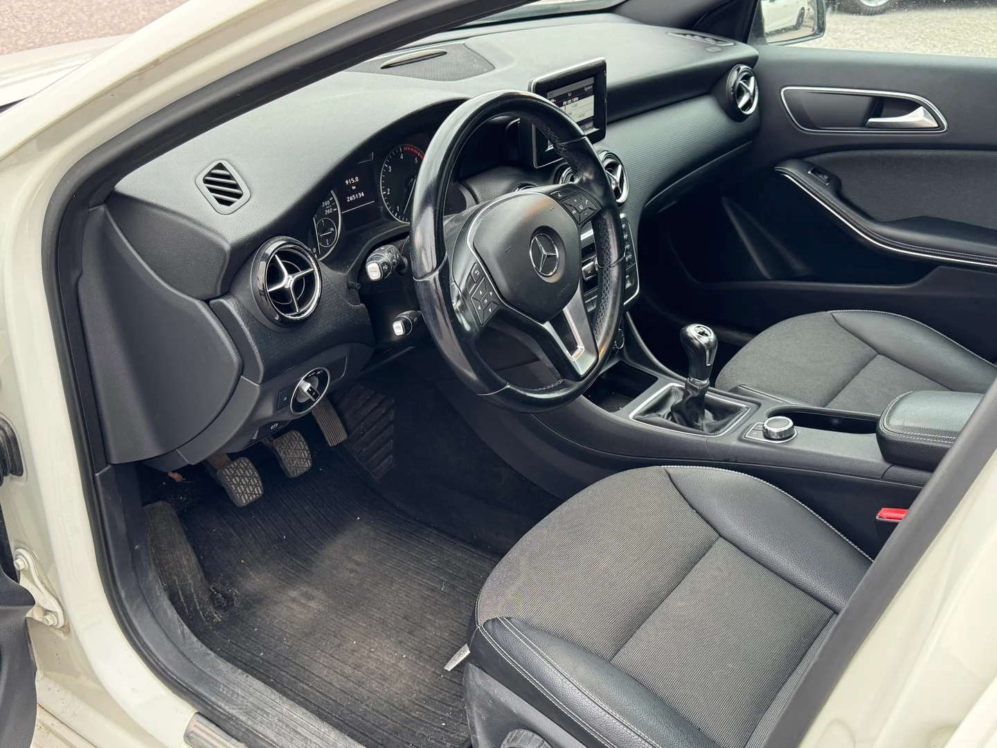 Car Image - 7uM5d2sgnTQM2XzaGxZrl3