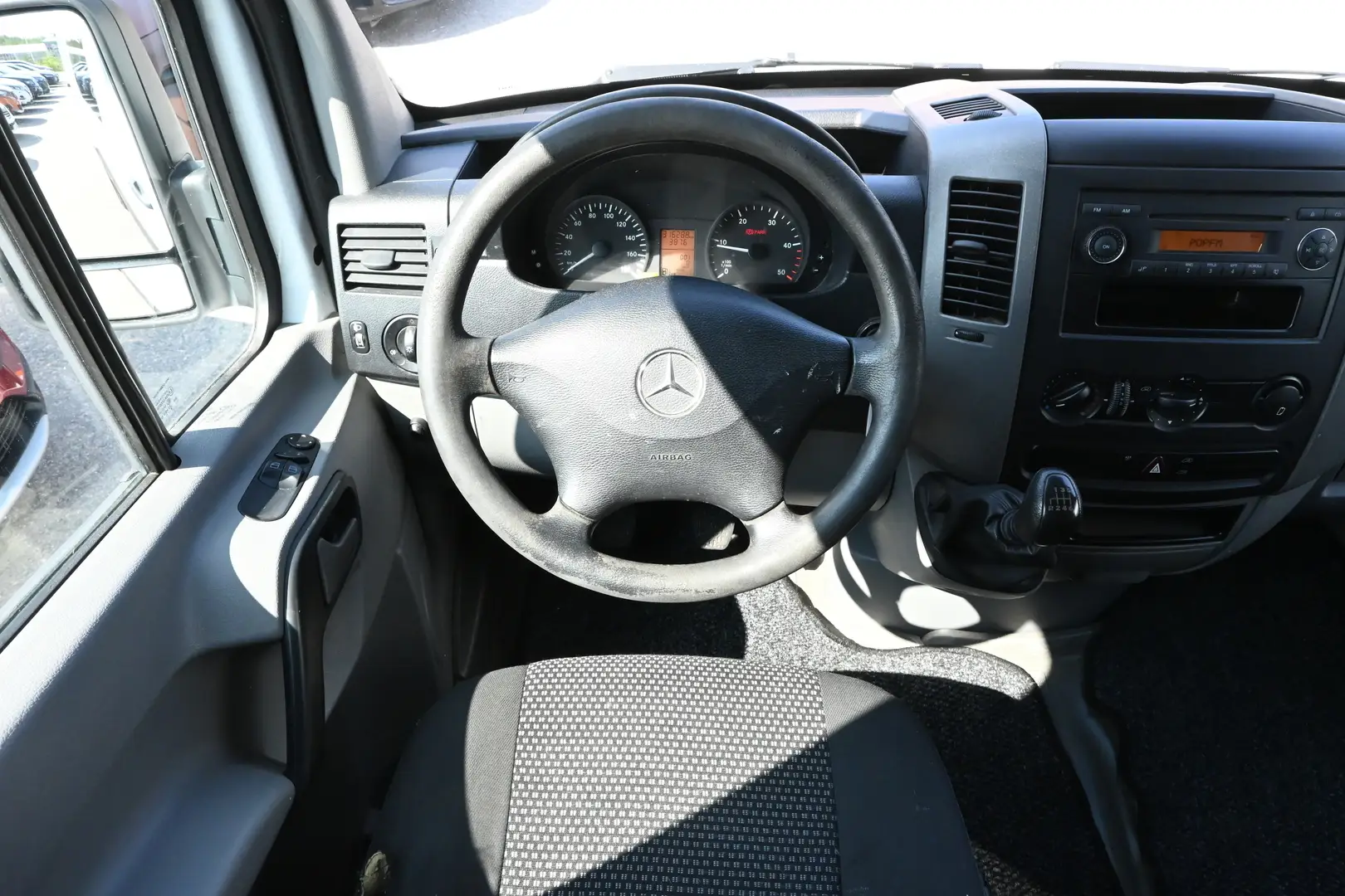 Car Image - 4E1i02jUaH74m7UaDlL5Dc