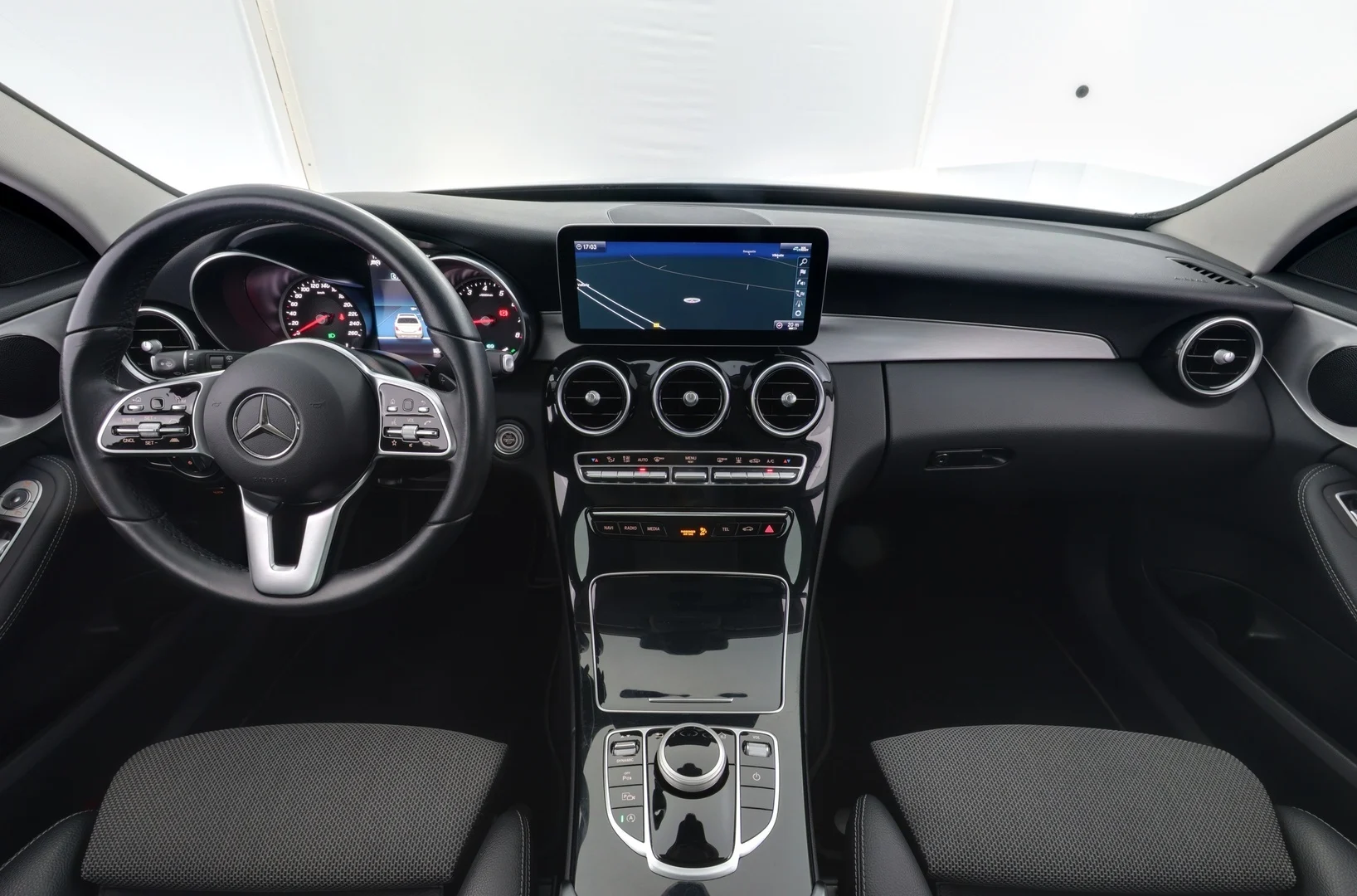 Car Image - 6L2UfYkk3FEEbngMHDtH2Z