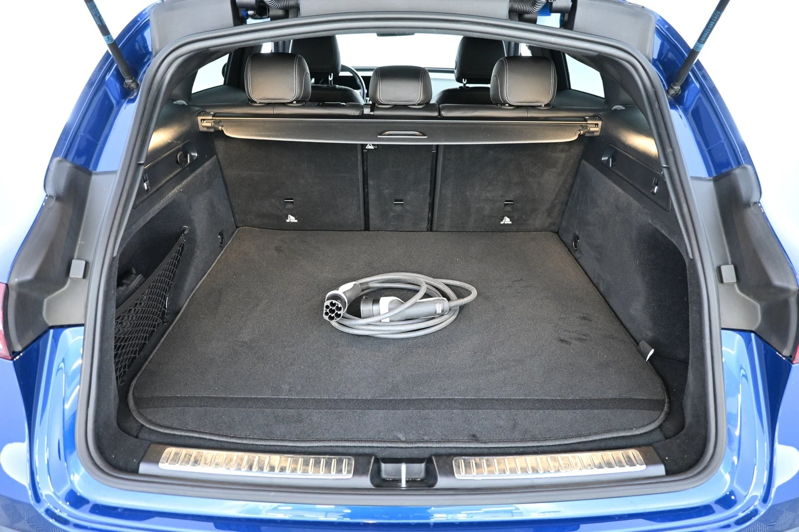 Car Image - 1hUXJM6u0pnDEF5mNBFzbc