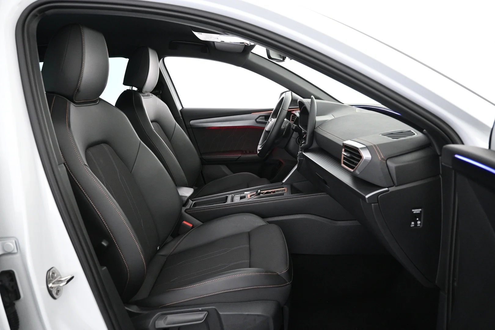 Car Image - 2R6pKSttT4oaZ7A7BxnMMK