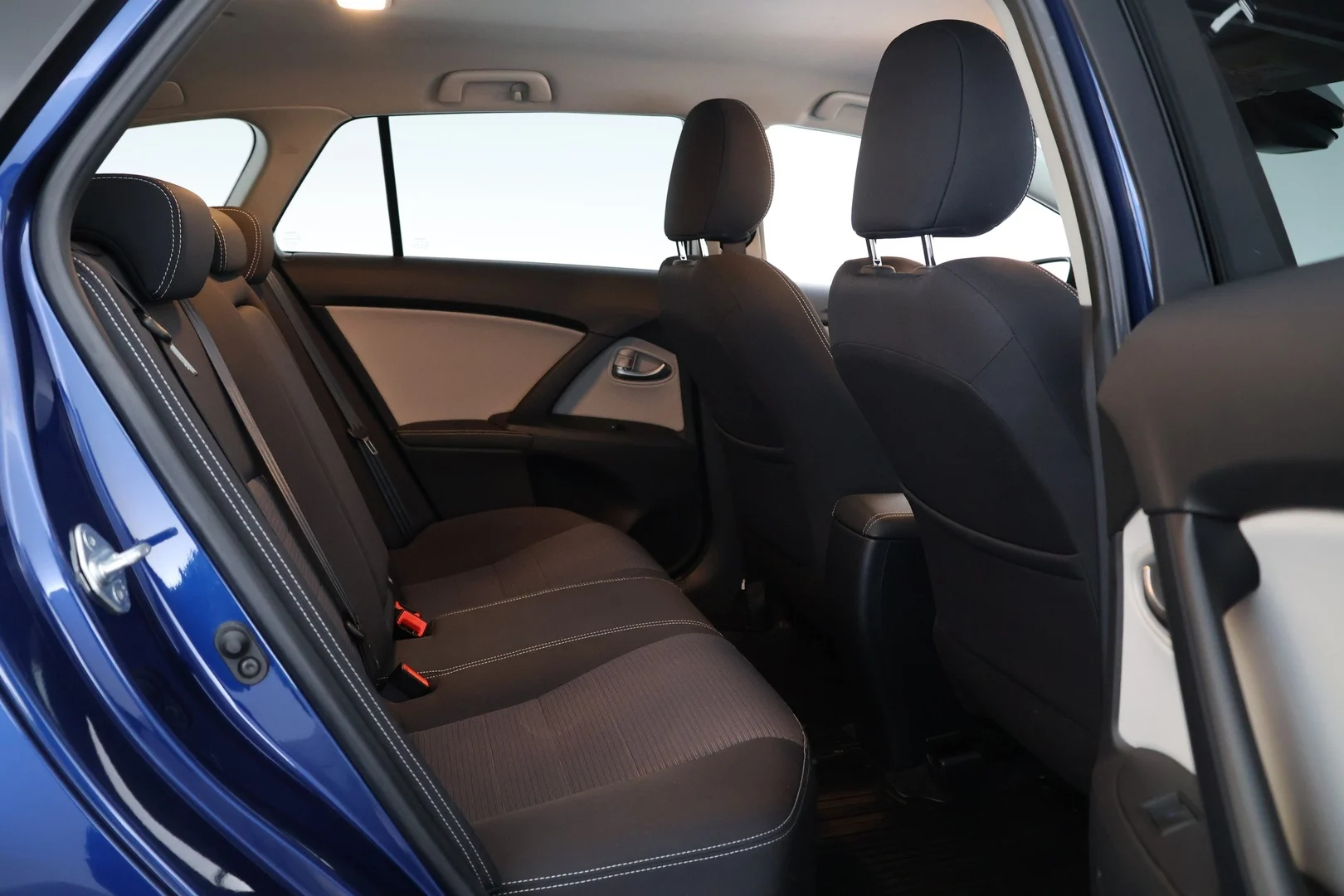 Car Image - wRVXW65I8E5BOd1IoiWtf