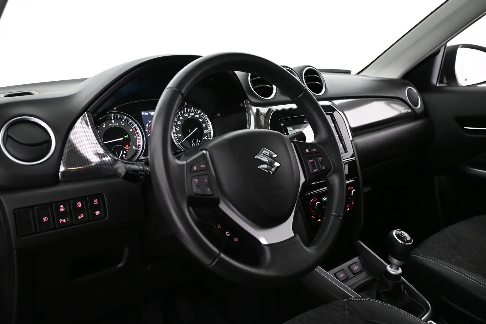 Car Image - 393NHazMXLg35TceCa4sGV