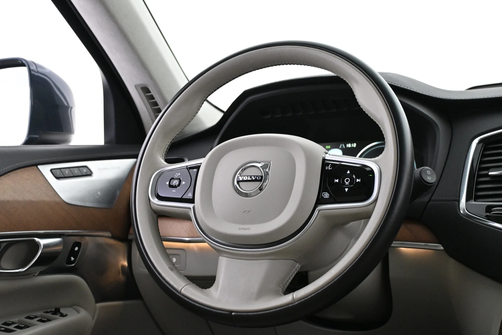 Car Image - 415pxrEmJDZ589YZCLeSgv