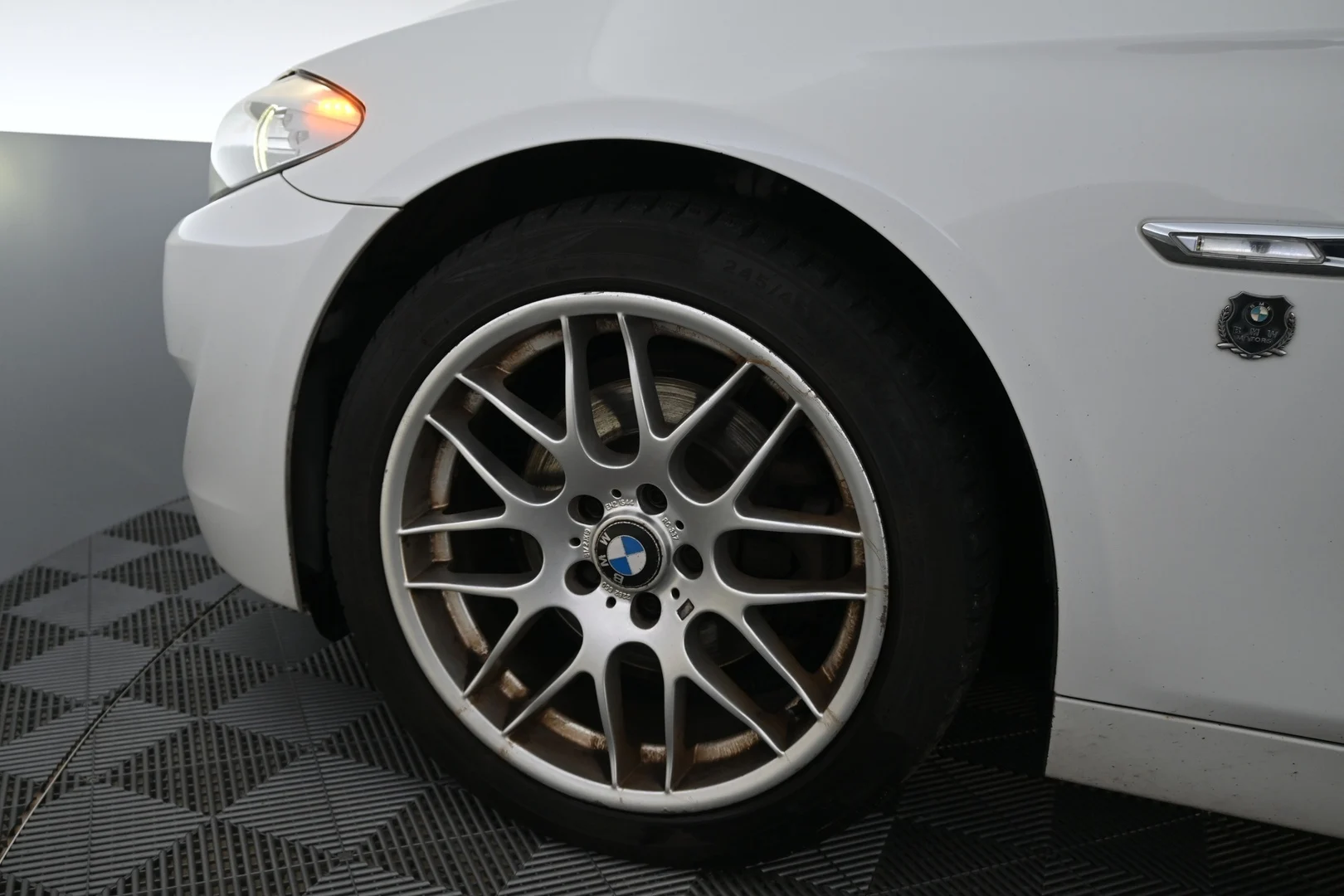 Car Image - 2Nxu3iKaGWjr40NLxiM6di