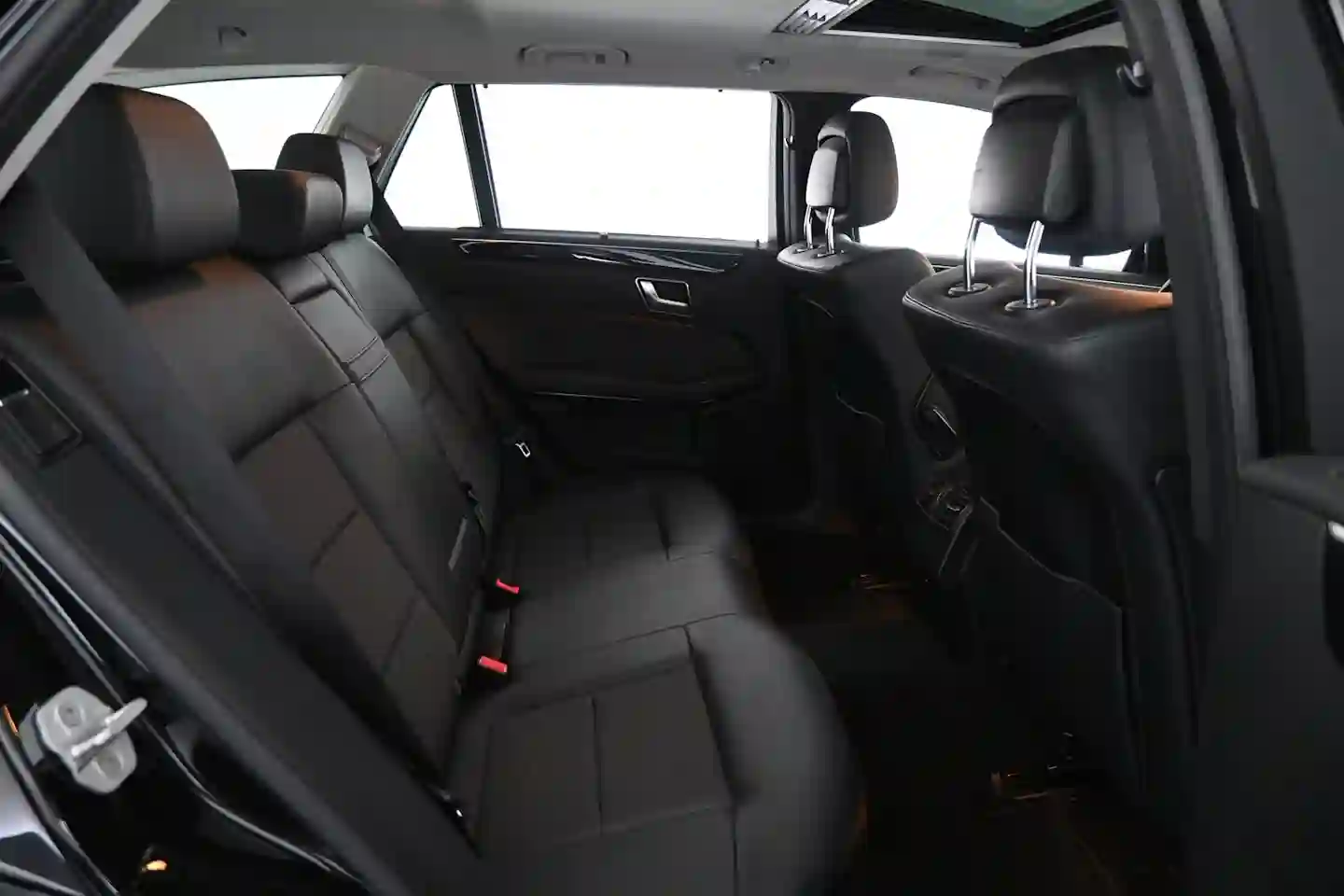 Car Image - 4GnvEMvPiZWbHGf9V3K1PY