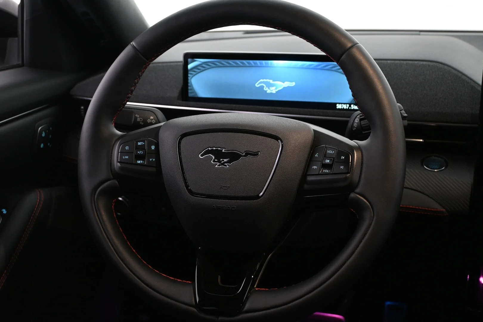 Car Image - 6zzmsRSfkPCSQBB1kweX1z