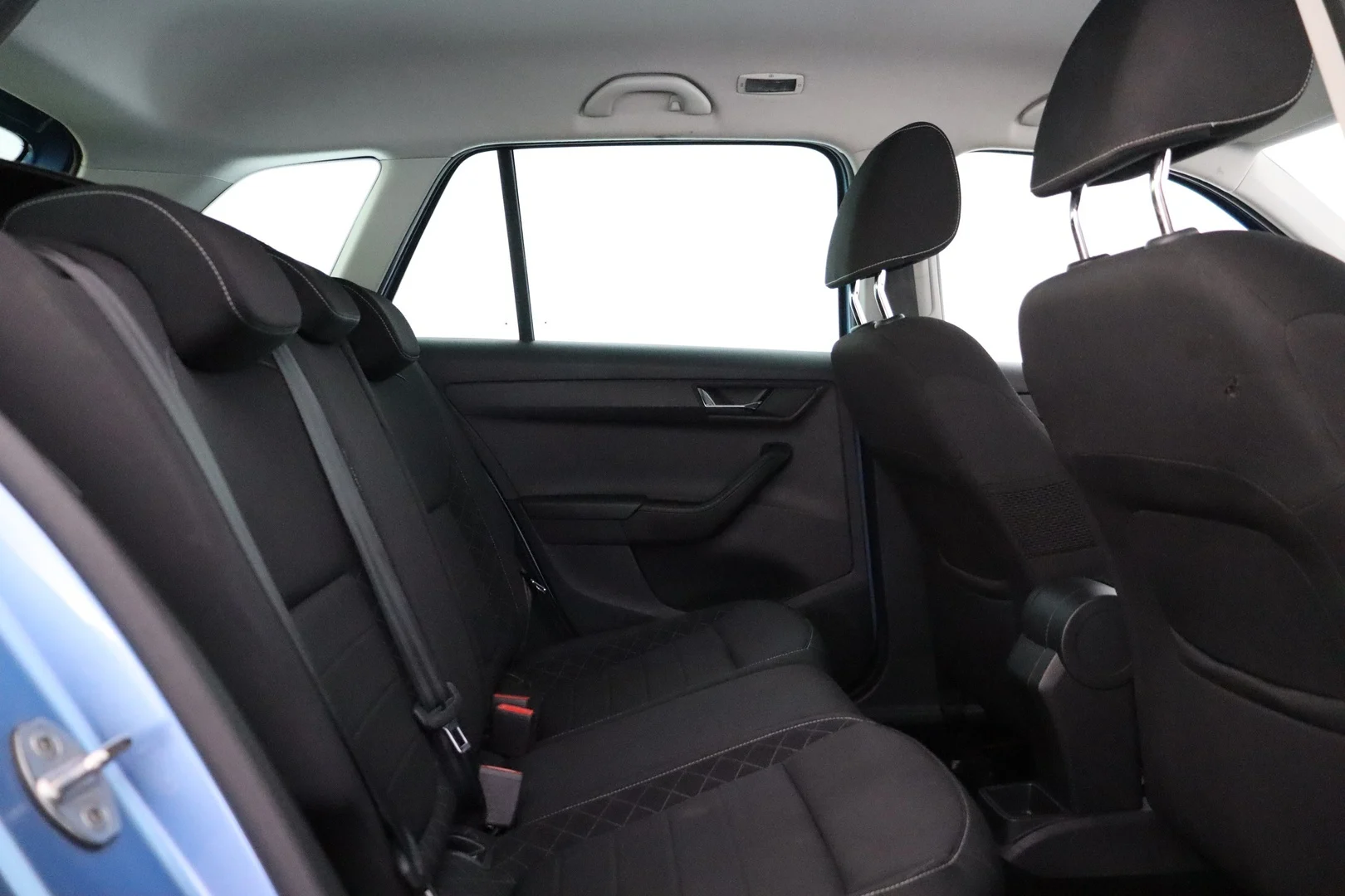 Car Image - 6u9EI8VOCR1TeUYrsoN0E