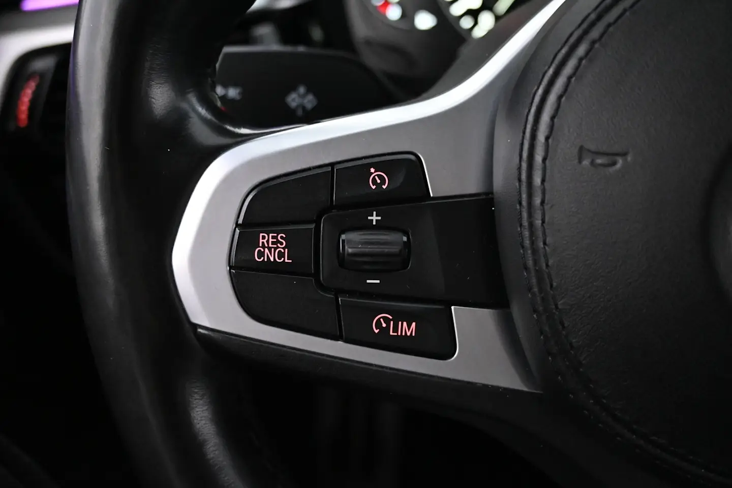 Car Image - 6fJmAJqmklSjMDqw4dto6f