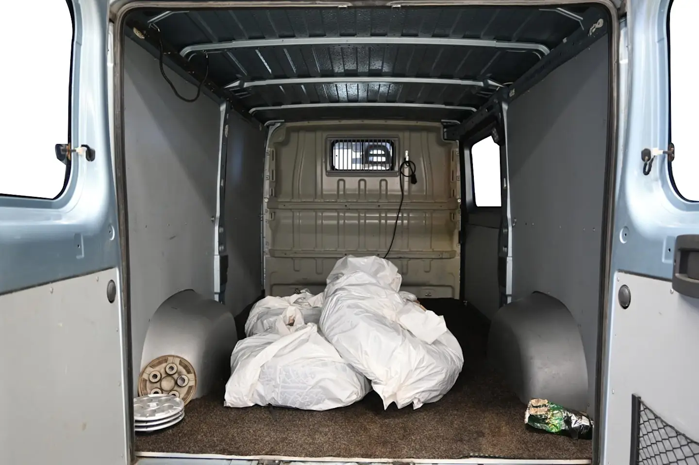Car Image - FwLnQaOyR1viPrMTaf93v