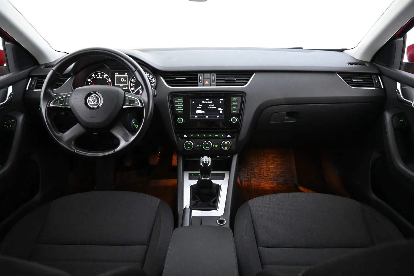 Car Image - ydANVvr6cM0lLGo5aFt07