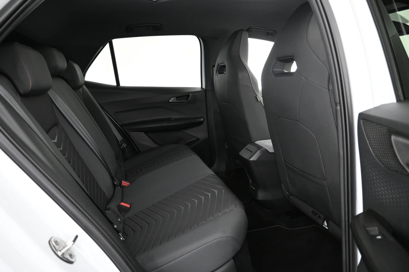 Car Image - 2ImJ4lELK1RcYePWUTV8Ck