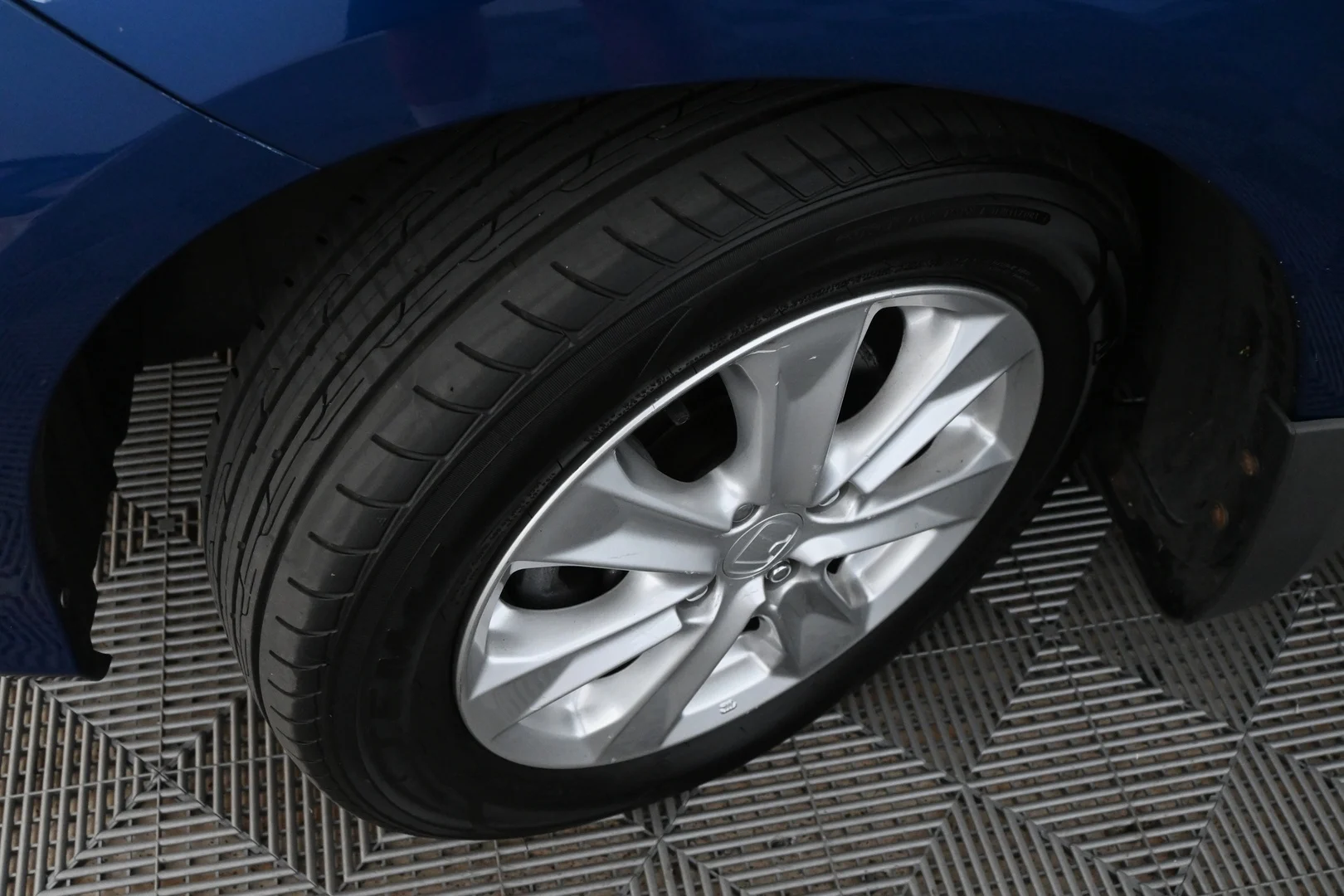 Car Image - 1wUMFmdurX7P7OXQwrZMug