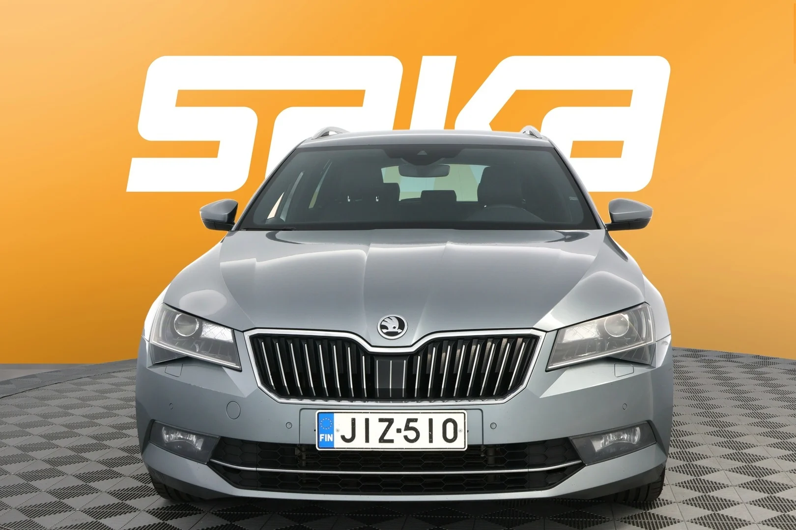 Car Image - 4DorlQxI2cwCwQVoO3kkqx