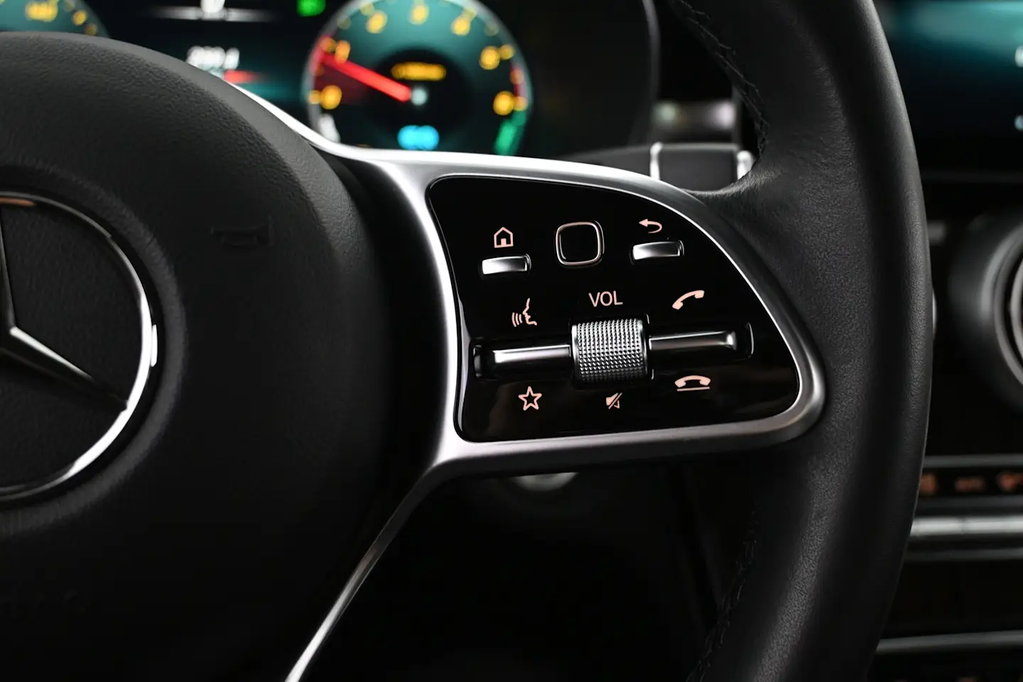 Car Image - 6H2r5xwdSU8rhUpXaard6D