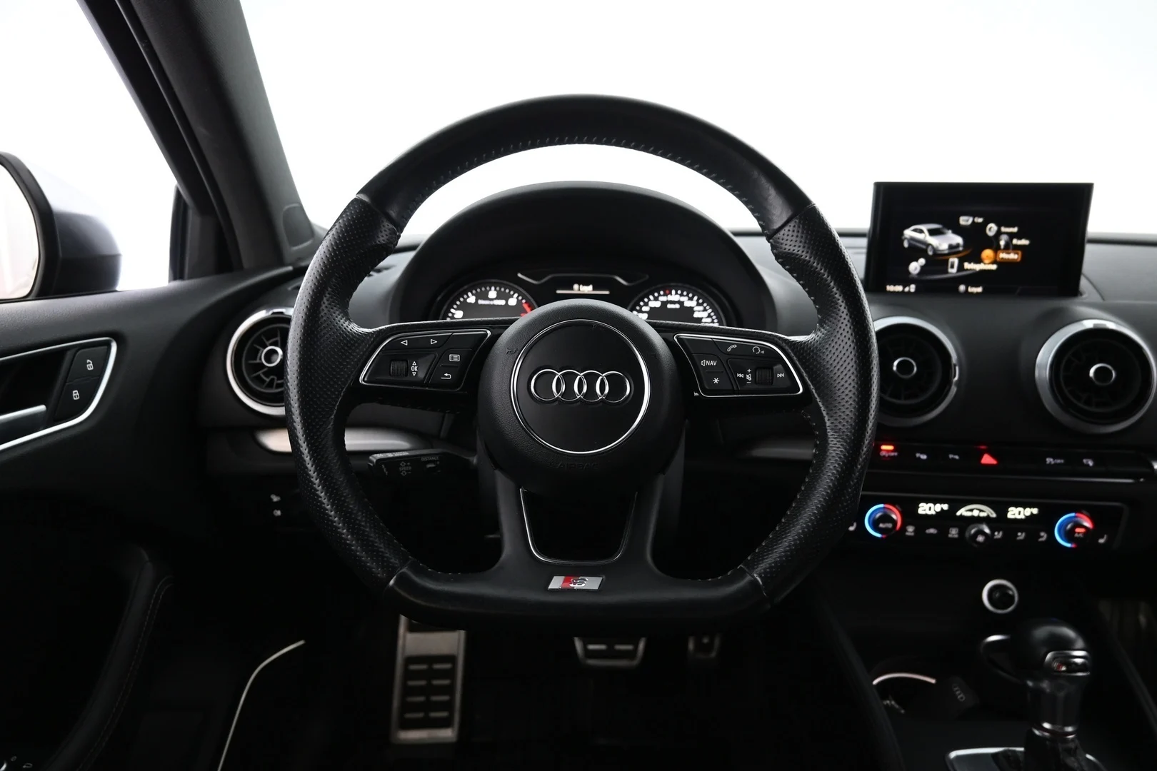 Car Image - 8kDFMep7B0TqoZaKa56U7