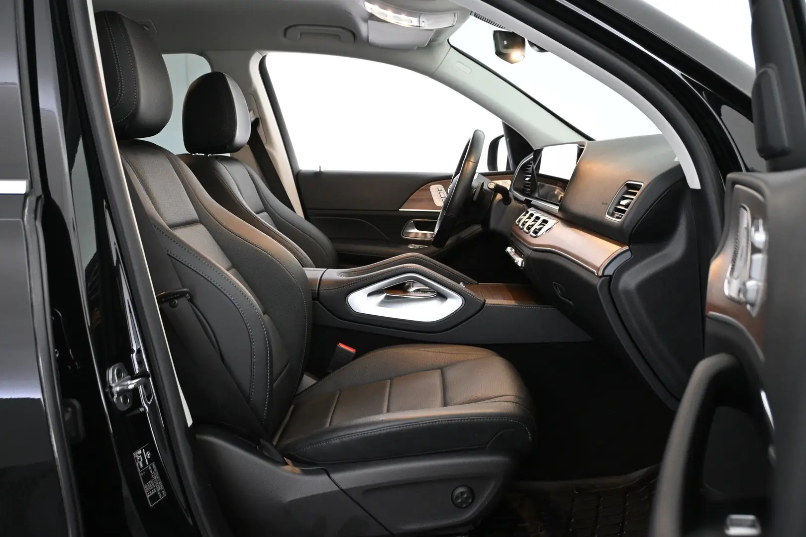 Car Image - 3yXzaTY9WhU3NcIvQtpD0T