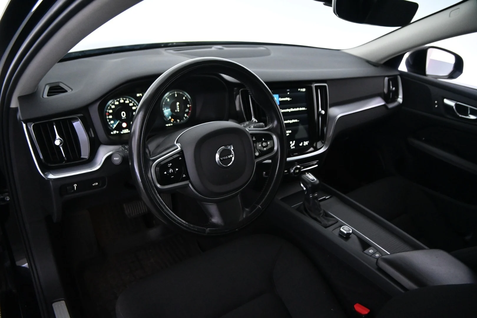 Car Image - 3yXJR8EDadPBEqongNHlpz