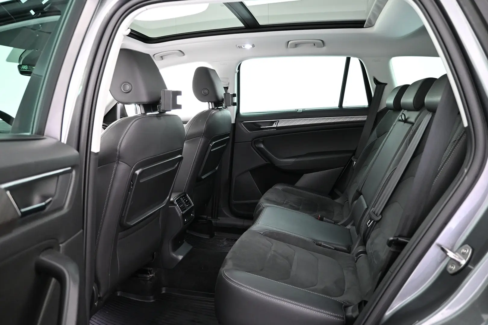 Car Image - 3LAWRwdhqbfCFBoOXEwq5b