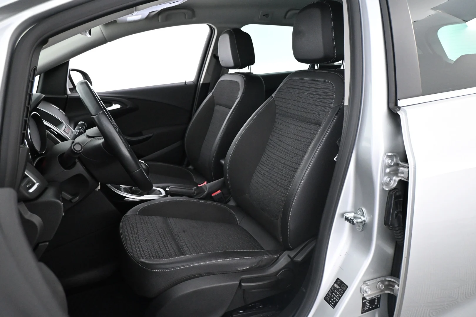 Car Image - 6aBAgfjgCwPUdMTOdpCrQP