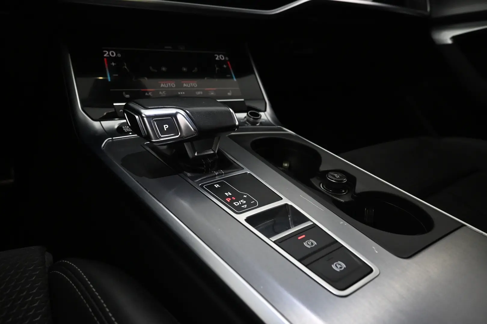 Car Image - 574097dSeFBJgjhUuFvre6
