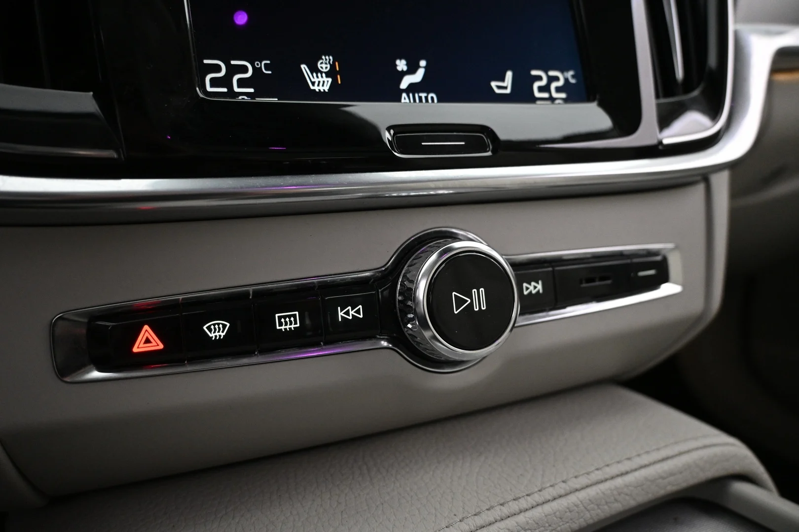 Car Image - 7awYP5hidnTLczeAepgRJM