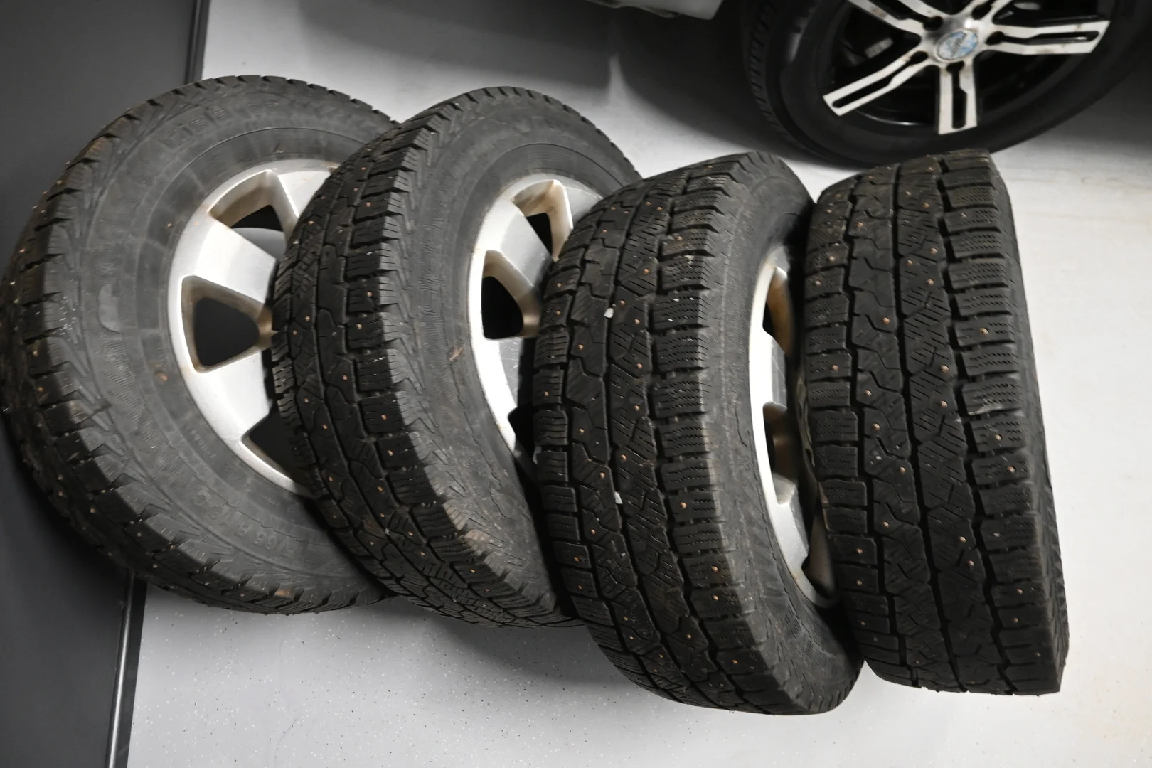 Car Image - 6P2ORH58YCqqdUK6oet6mA