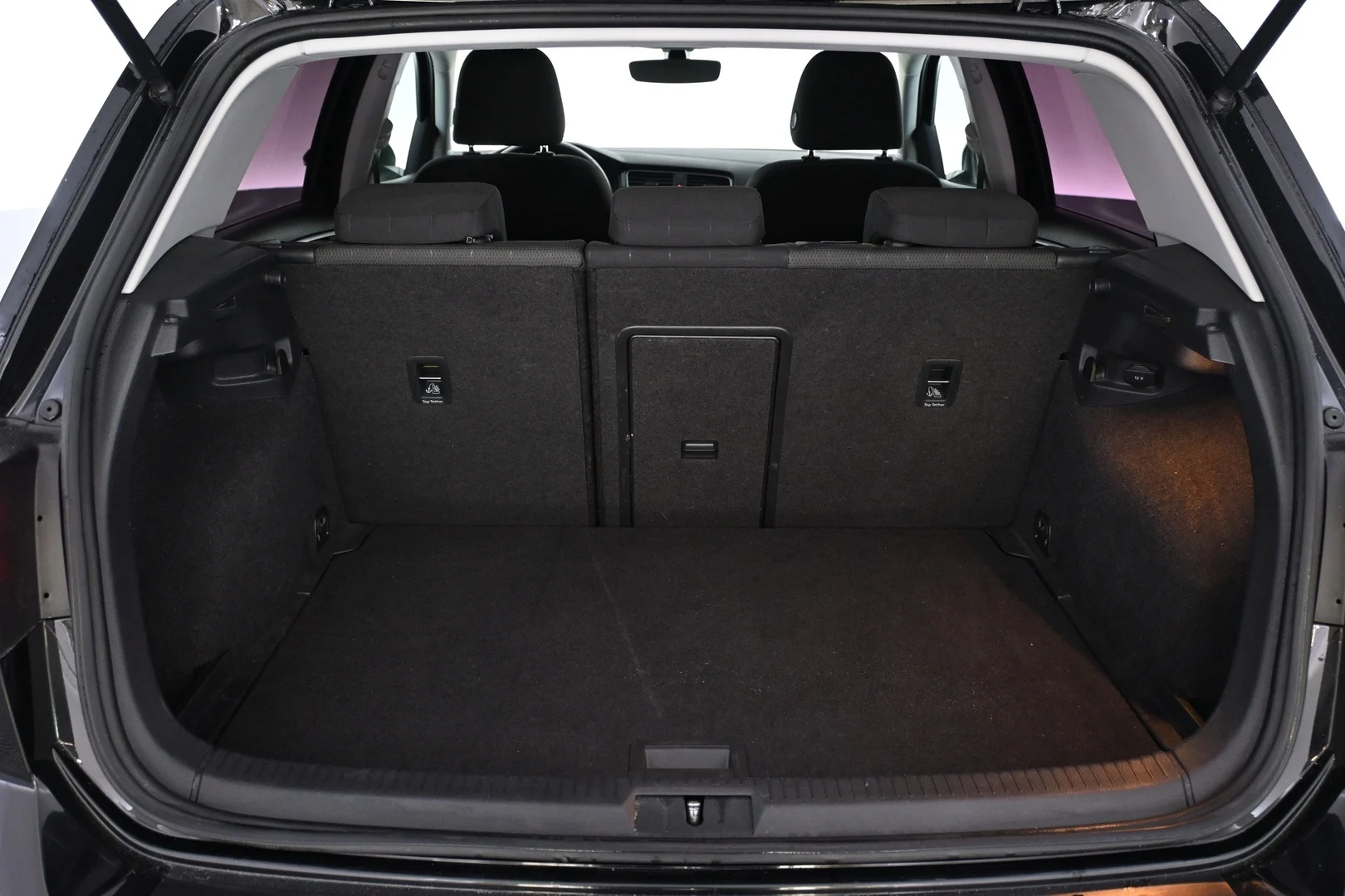 Car Image - 19L3njxh2OVumimz4gFpLx