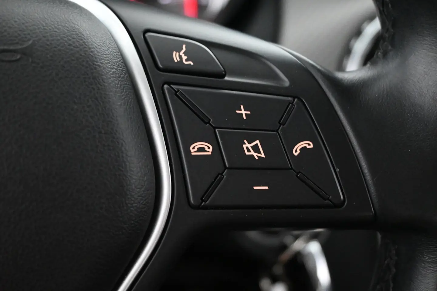 Car Image - KHRDGPXiODq2F16eiVCZm