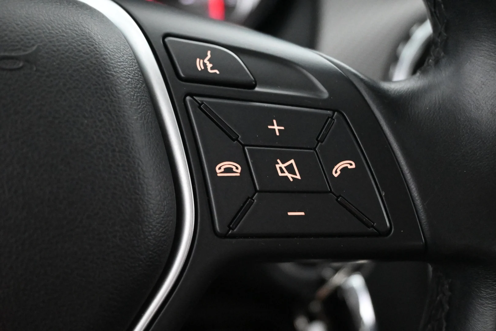 Car Image - KHRDGPXiODq2F16eiVCZm