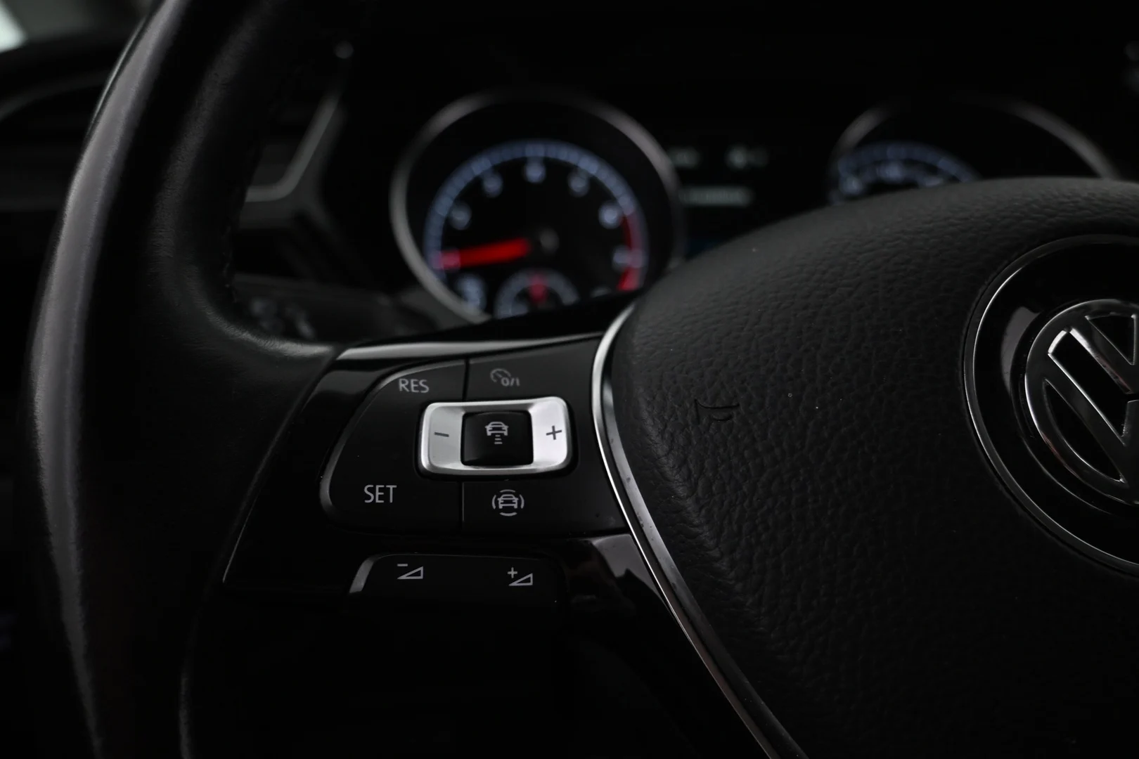 Car Image - 628ojJZ6oQ9xS9HZ9d3OBS