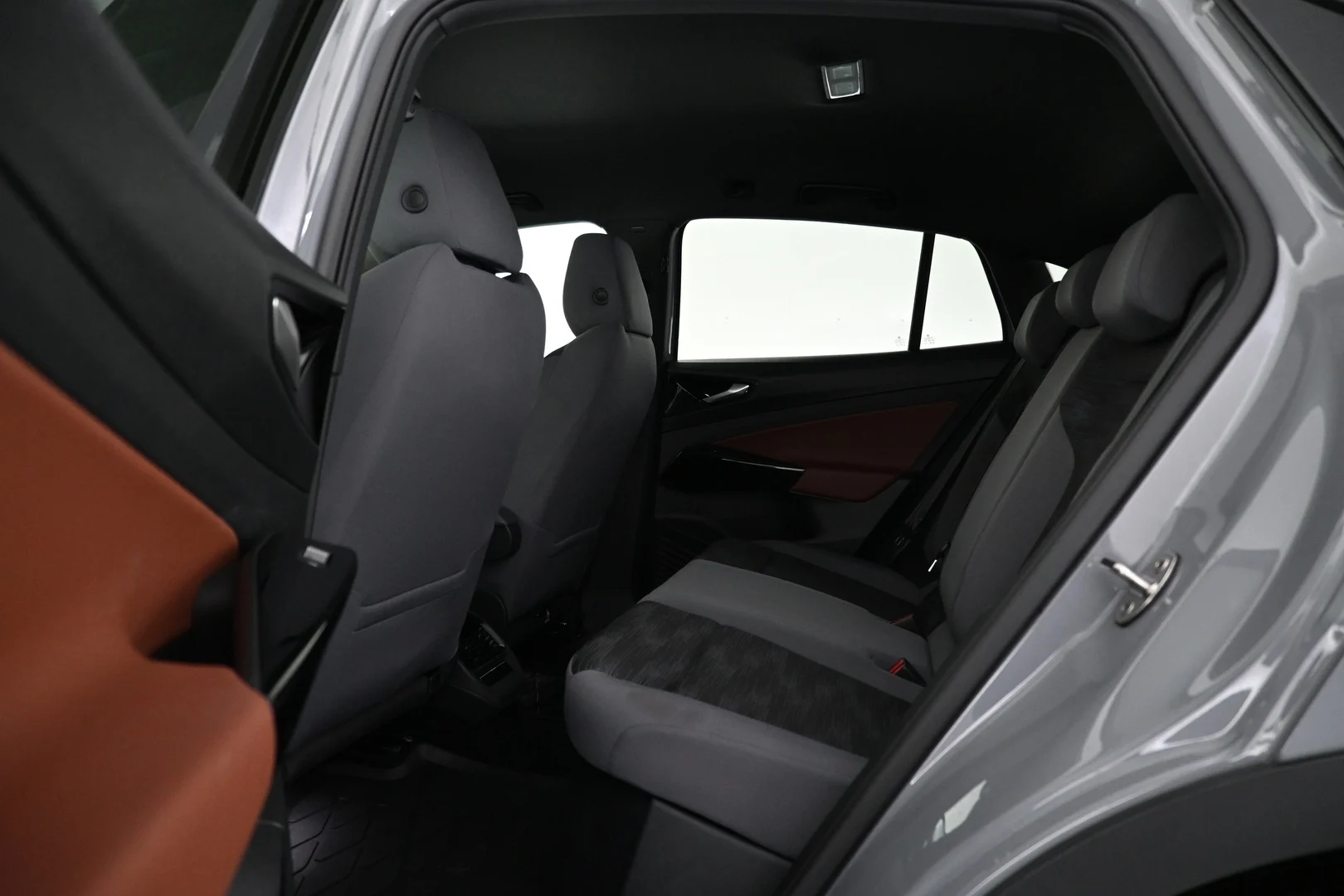 Car Image - 6Ho2rpKLqk6YXlwO8FEEji