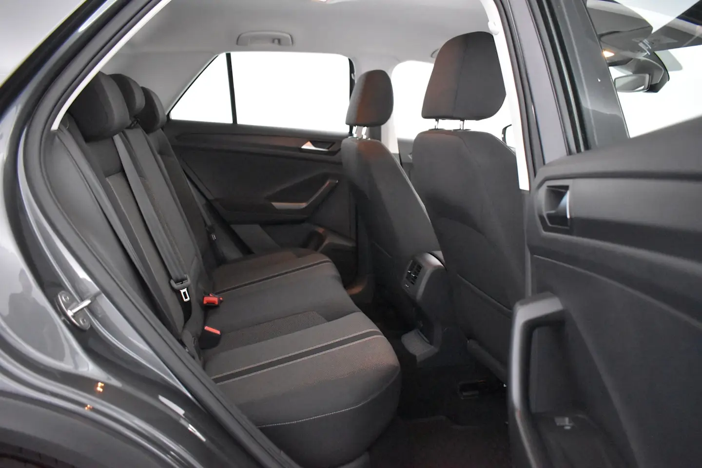 Car Image - 2kiwHKR5TmNsJbwwJdTpy2
