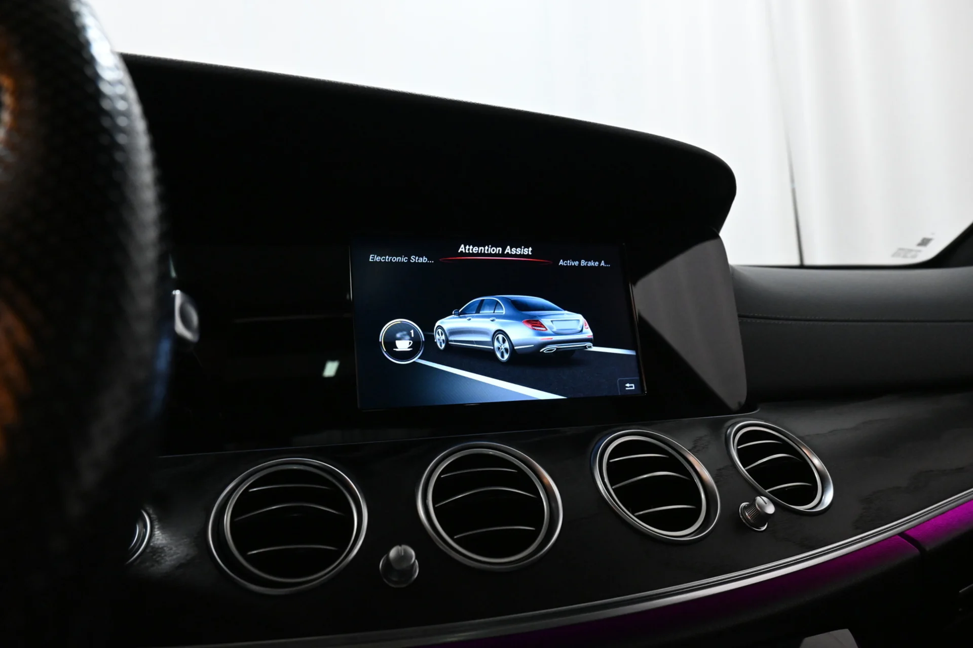 Car Image - 6rJvEPAIaPAJjDsv18Oe7v