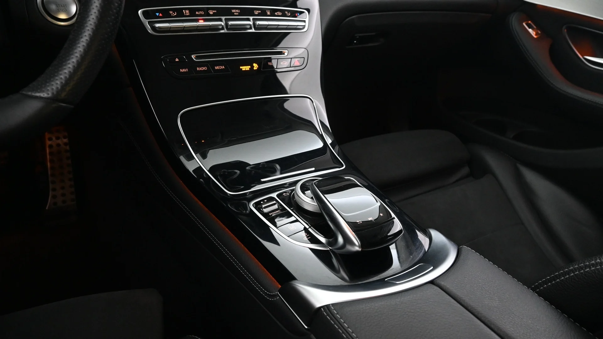 Car Image - 1BcfG8YJ3EyxcTy2auKHZh