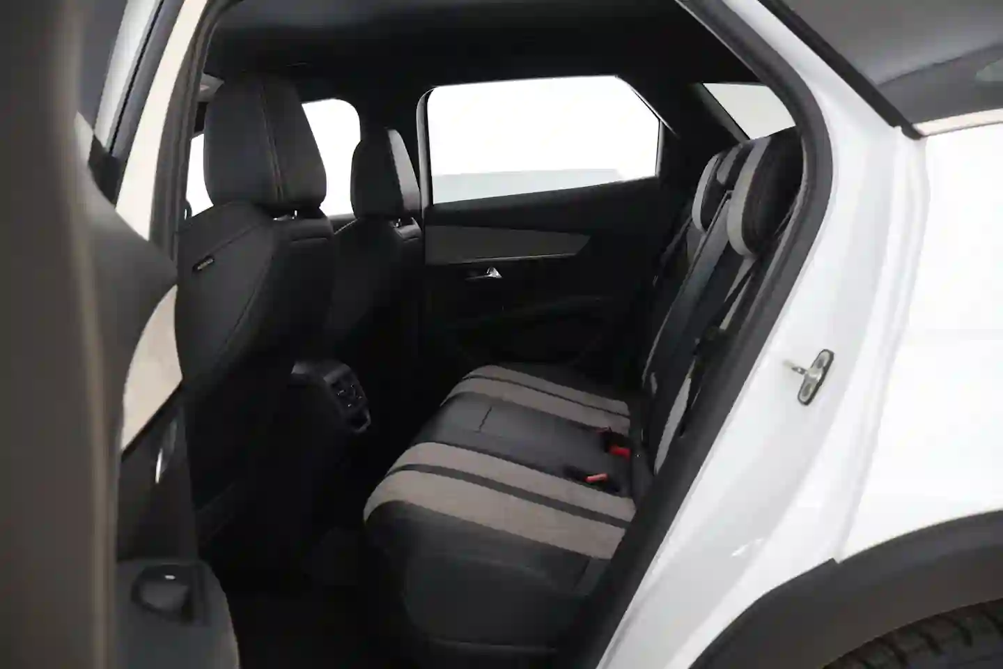 Car Image - 2md5BMDeFn9Ystpa6eBXSF