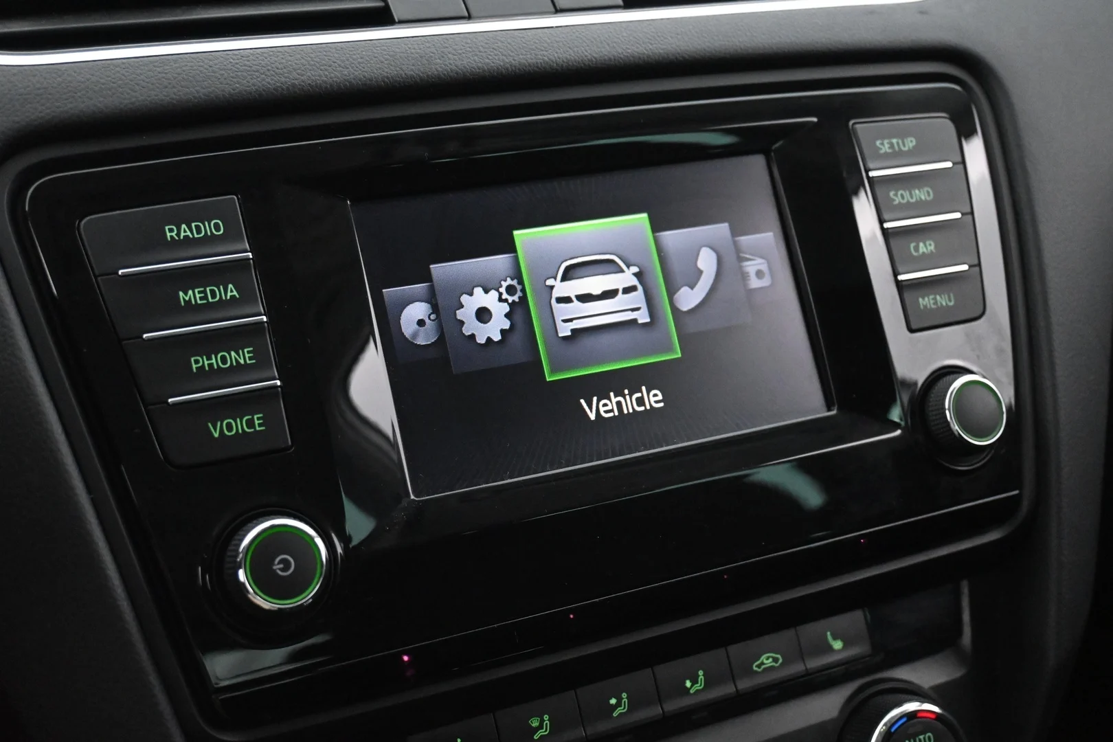 Car Image - 72YtNw0L6Q02AhpjgOzRr6