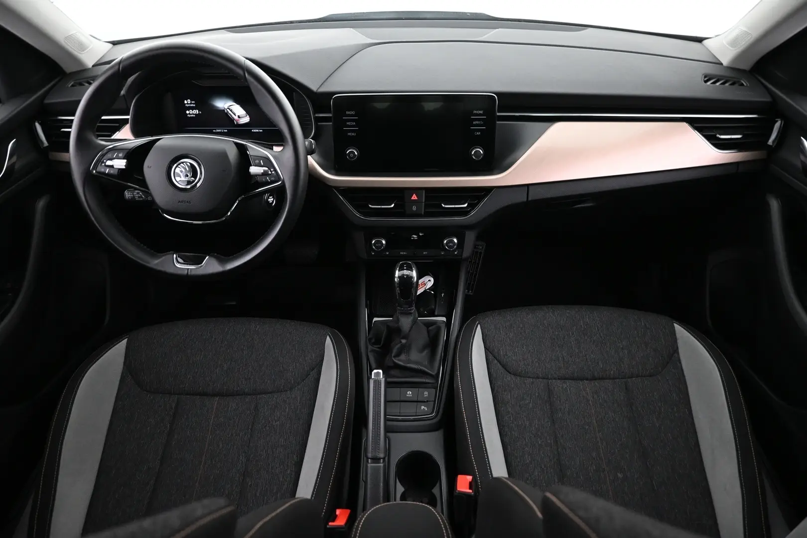 Car Image - 6XALRK9QNwwQRCgyroRArc