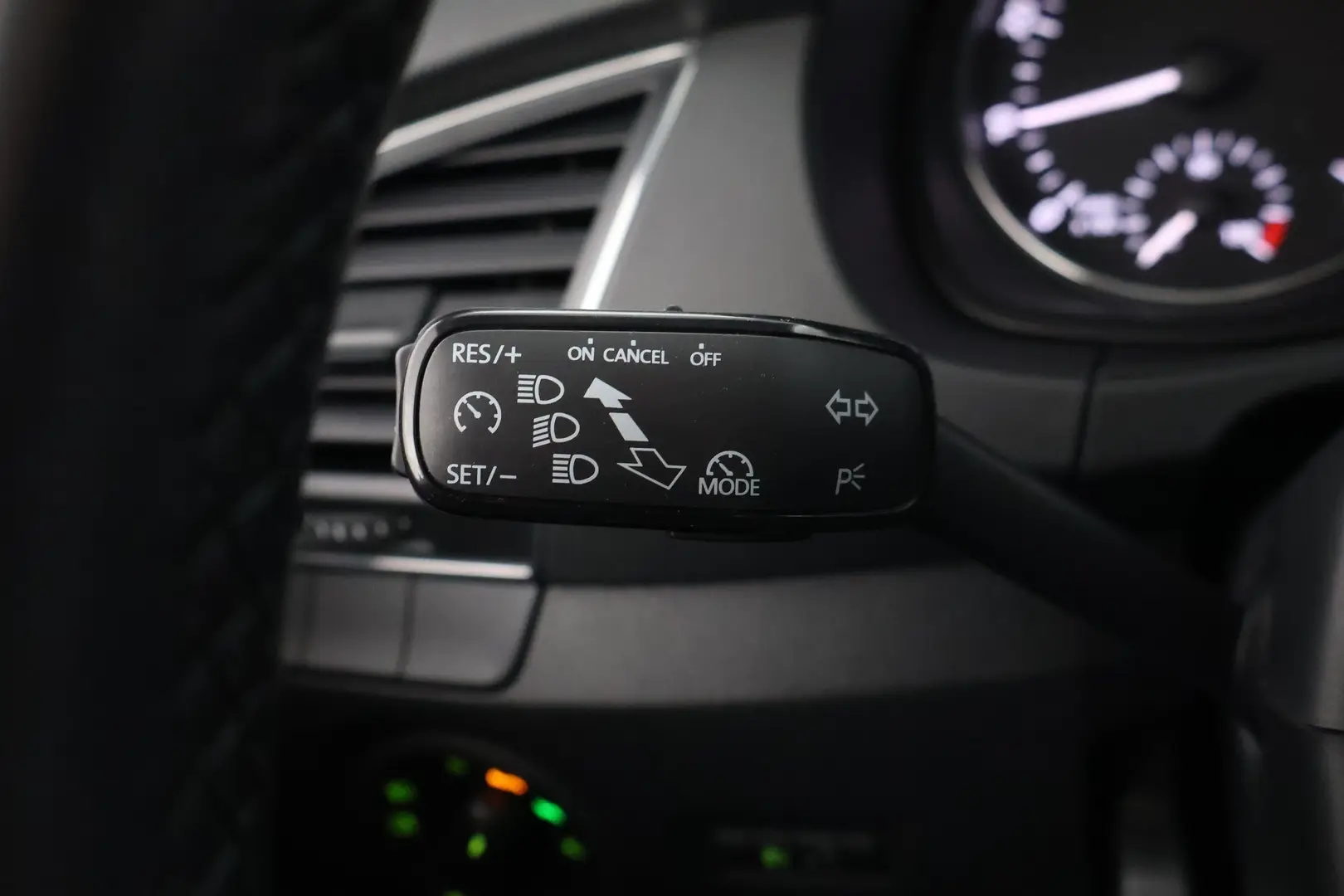Car Image - 7kMjx4Dv79WuI4WlAObiil